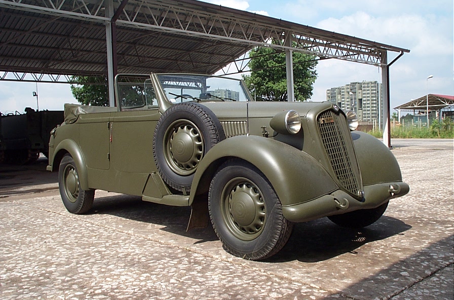 Alfa Romeo '6C 2500 Coloniale'
